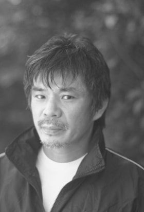 山本亨